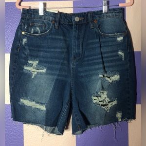 NWT Blank NYC Long Distressed Shorts in Medium Blue Wash - Size 29
